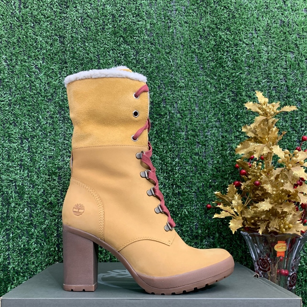 TIMBERLAND WOMEN'S CAMDALE FOLD-DOWN BOOTS - Picture 9 of 10